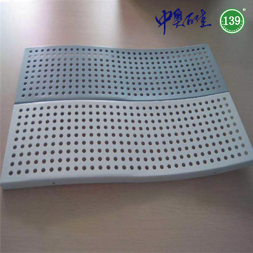 沖孔、雕花鋁單板